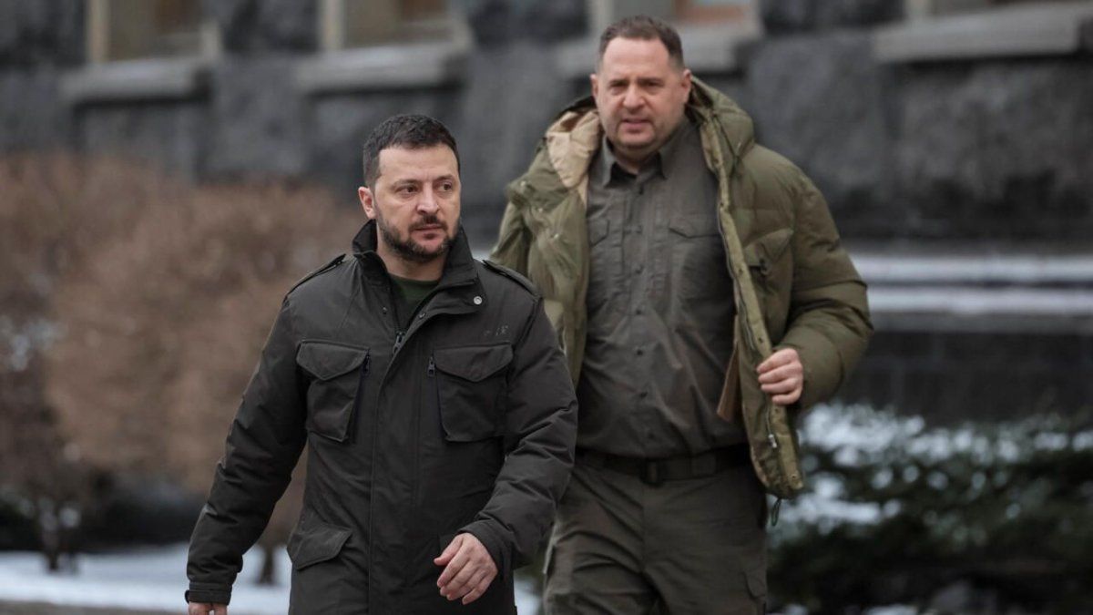 2025-11-28T082817Z-1020870816-RC2XM5AOJRW9-RTRMADP-3-UKRAINE-CRISIS-CORRUPTION-YERMAK