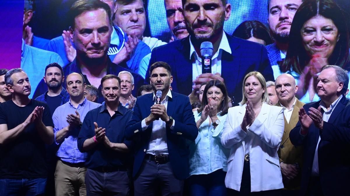 Si bien Pullaro ya tiene definido su equipo de colaboradores, recién lo anunciará cuando se sancione la nueva Ley de Ministerios. Si bien Pullaro ya tiene definido su equipo de colaboradores, recién lo anunciará cuando se sancione la nueva Ley de Ministerios. 