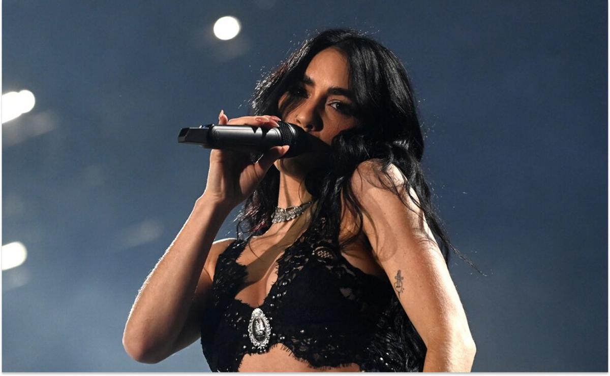 Lali quedó afuera de los Latin Grammy 2025 pese a romper récords en Vélez y plataformas digitales. Aunque no criticó directamente a la Academia, dejó un mensaje críptico en redes. Lali quedó afuera de los Latin Grammy 2025 pese a romper récords en Vélez y plataformas digitales. Aunque no criticó directamente a la Academia, dejó un mensaje críptico en redes.
