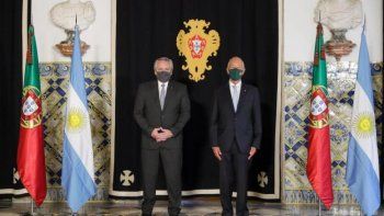 Primer parada de Alberto F. en Europa: Reunión con el presidente de Portugal