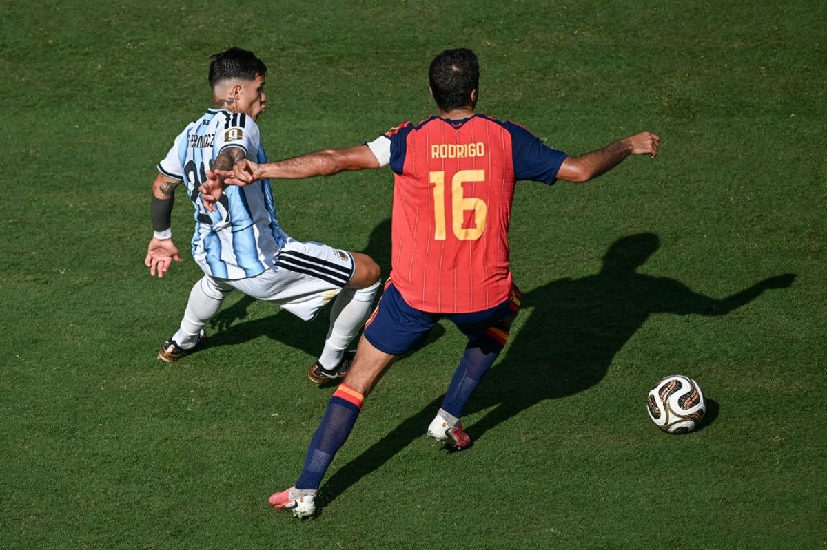 Enzo Fern&aacute;ndez vuelve a quedar bajo la lupa del mercado despu&eacute;s de que un gigante de la Premier reactivara su inter&eacute;s ante la posible salida de Rodri.