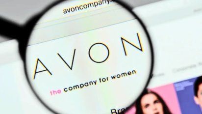 Avon (de USA) refinancia deuda para evitar la banca rota