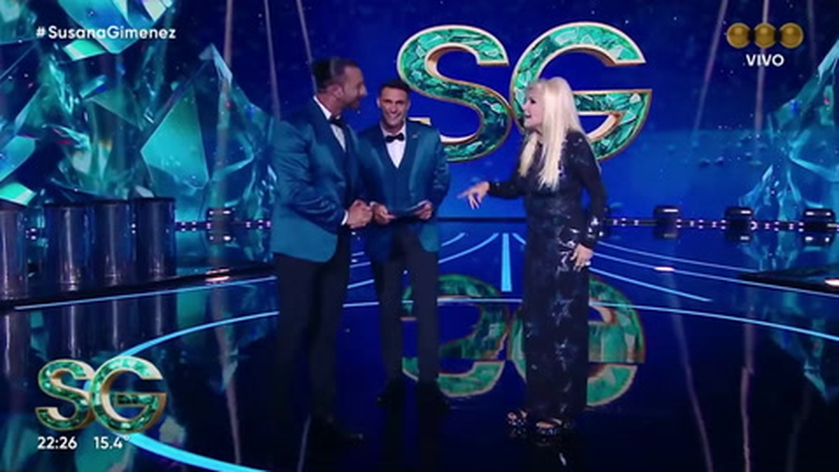 Susana Giménez y sus picantes cruces con la producción de su programa. Susana Giménez y sus picantes cruces con la producción de su programa.