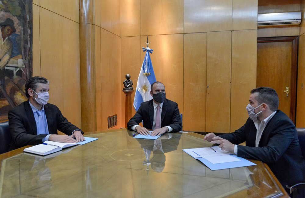 guzman-funcionarios.jpg