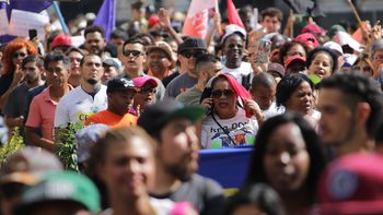 Controvertida política migratoria de Gabriel Boric. Controvertida política migratoria de Gabriel Boric.