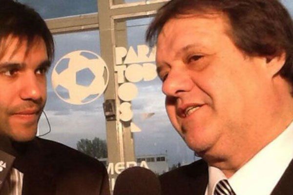 Osvaldo Guerra (derecha) era un periodista muy reconocido en el mundo del ascenso.