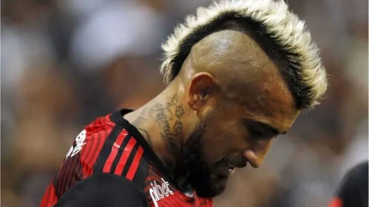 Flamengo anunció la rescisión del contrato del mediocampista chileno Arturo Vidal. (Foto: Gentileza: Diario Lance)