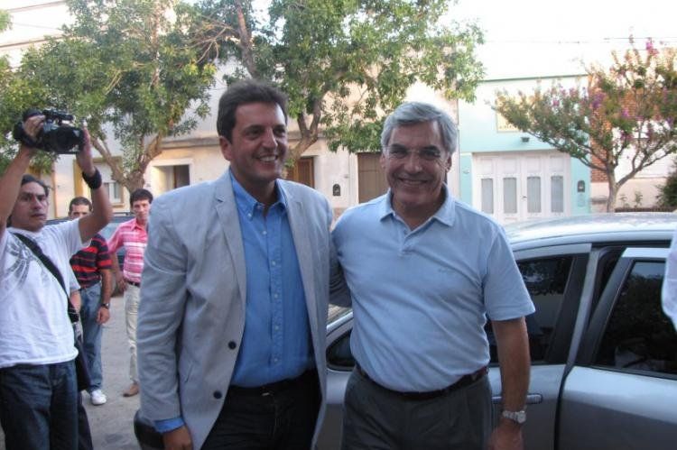 Sergio Massa y el intendente de General Villegas, Gilberto Alegre.