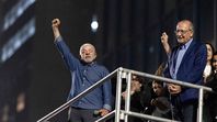 Lula festeja su victoria electoral el domingo 25/10 a la noche (Foto:&nbsp;EFE/ Isaac Fontana)