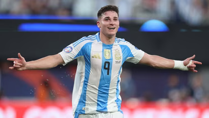 Goles de Messi y Julián para el triunfo de Argentina: otra vez a una final