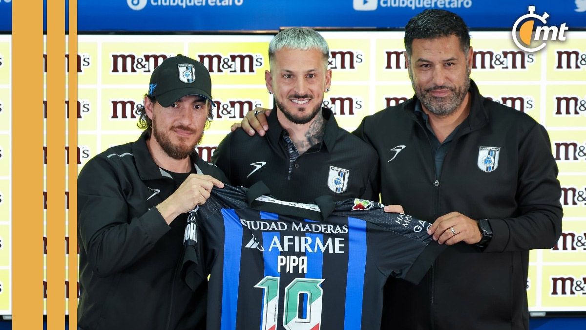 Darío Benedetto fue presentado como nuevo refuerzo del Querétaro de México y en la conferencia hizo mención a Boca, se acordó de Juan Román Riquelme. (Foto: Captura de TV) Darío Benedetto fue presentado como nuevo refuerzo del Querétaro de México y en la conferencia hizo mención a Boca, se acordó de Juan Román Riquelme. (Foto: Captura de TV)