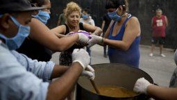 altText(Comedores populares son una bomba de tiempo para que explote el coronavirus en los sectores carenciados)}