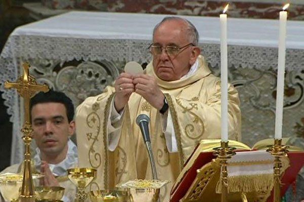 El Papa Francisco al ofrecer su 1era. misa como Pontífice.