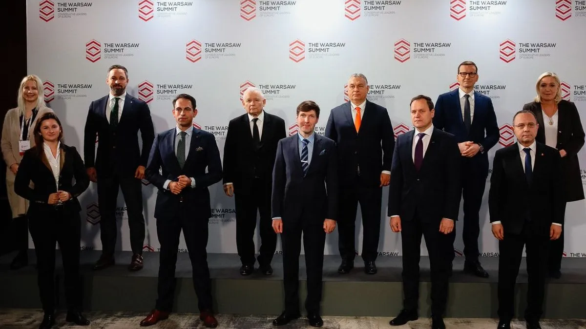 Foto vieja de la Nueva Derecha (Varsovia, 2021). No están Javier Milei ni Giorgia Meloni ni Donald Trump. Entre otros, participan Santiago Abascal (Vox), Marine Le Pen, Mateusz Morawiecki (PiS / Polonia), y Viktor Orbán (Fidesz / Hungría). Foto vieja de la Nueva Derecha (Varsovia, 2021). No están Javier Milei ni Giorgia Meloni ni Donald Trump. Entre otros, participan Santiago Abascal (Vox), Marine Le Pen, Mateusz Morawiecki (PiS / Polonia), y Viktor Orbán (Fidesz / Hungría).
