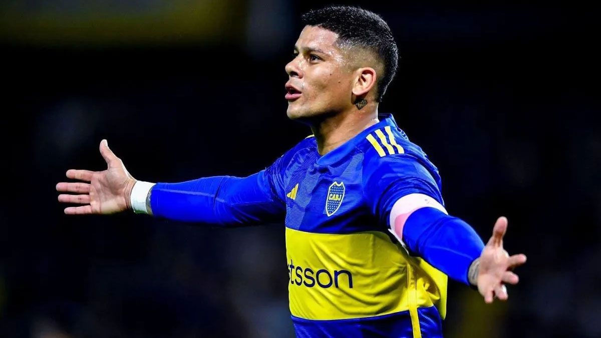 Boca minimizó, hasta el momento, el nuevo escándalo en el que estuvo involucrado el defensor Marcos Rojo y crece la bronca de los hinchas xeneizes. Boca minimizó, hasta el momento, el nuevo escándalo en el que estuvo involucrado el defensor Marcos Rojo y crece la bronca de los hinchas xeneizes.