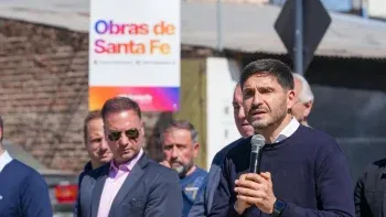 Turbulencias en Santa Fe: El liderazgo de Maximiliano Pullaro bajo fuego interno