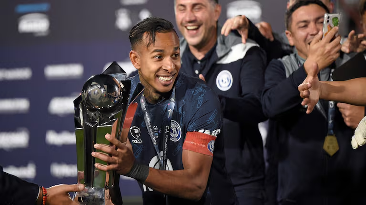 Villa le generó una preocupación más a River. Con la conquista de la Copa Argentina de la Lepra, el Millonario puede comprometer aún más su participación en la Libertadores 2026. Villa le generó una preocupación más a River. Con la conquista de la Copa Argentina de la Lepra, el Millonario puede comprometer aún más su participación en la Libertadores 2026.