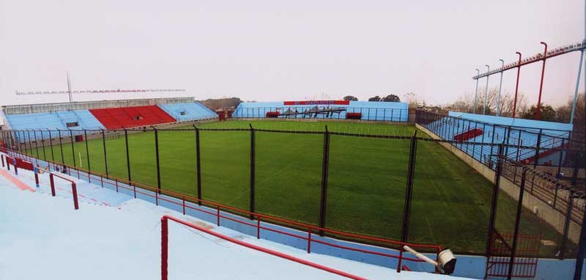 Arsenal de Sarandí juega en la B Nacional desde 2023 Arsenal de Sarandí juega en la B Nacional desde 2023