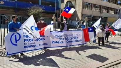 Boric pide la renuncia al director de Educación Pública