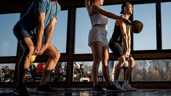 La creatina se usa tanto en atletas como en adultos mayores, que la complementan con dieta y ejercicios a fin de combatir el déficit muscular. (Redes) La creatina se usa tanto en atletas como en adultos mayores, que la complementan con dieta y ejercicios a fin de combatir el déficit muscular. (Redes)