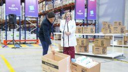 El Gobierno de Santa Fe inició el reparto de medicamentos a centros de salud y hospitales de toda la Provincia. El Gobierno de Santa Fe inició el reparto de medicamentos a centros de salud y hospitales de toda la Provincia.