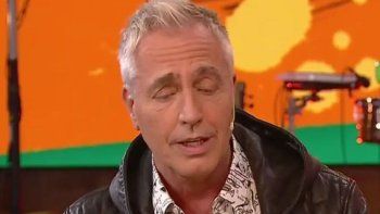 Marley se esfuerza pero no le alcanza. Telefe apuesta por Santiago Del Moro para la gala de los Martín Fierro. Marley se esfuerza pero no le alcanza. Telefe apuesta por Santiago Del Moro para la gala de los Martín Fierro.