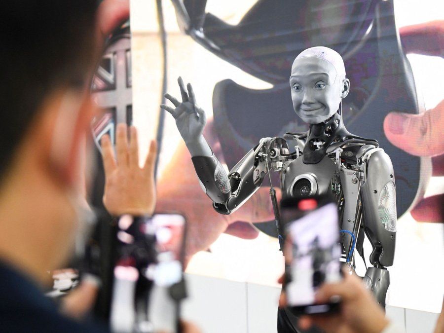 Optimus, el humanoide que puede expresarse, desarrollado por Tesla. Optimus, el humanoide que puede expresarse, desarrollado por Tesla.