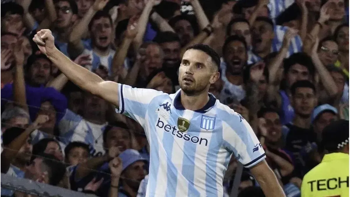 Racing en shock por lo que dijo Adrián Martínez tras el clásico ante Independiente Racing en shock por lo que dijo Adrián Martínez tras el clásico ante Independiente