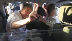 altText(Convocaron a un abrazo en Tribunales para que Boudou no vuelva a la cárcel)}