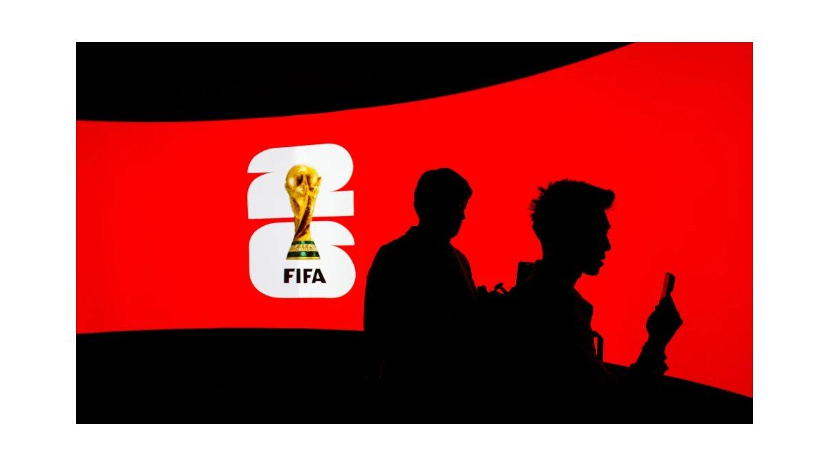 La FIFA repartirá una cifra récord entre los clubes que cedan futbolistas al Mundial 2026, con pagos diarios por cada jugador convocado. La FIFA repartirá una cifra récord entre los clubes que cedan futbolistas al Mundial 2026, con pagos diarios por cada jugador convocado.