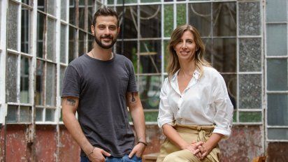 La botella de vino no salva a Diego Leuco ni Luciana Geuna