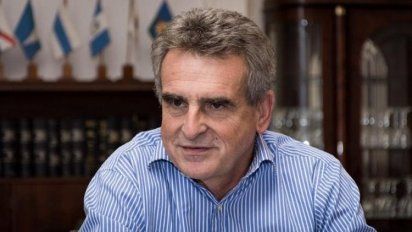 Rossi confirmó que a partir de las 0 horas del viernes 27/03 se cierran las fronteras