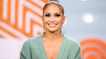 de asesina a agente del fbi: el mega contrato de jennifer lopez junto a netflix de asesina a agente del fbi: el mega contrato de jennifer lopez junto a netflix