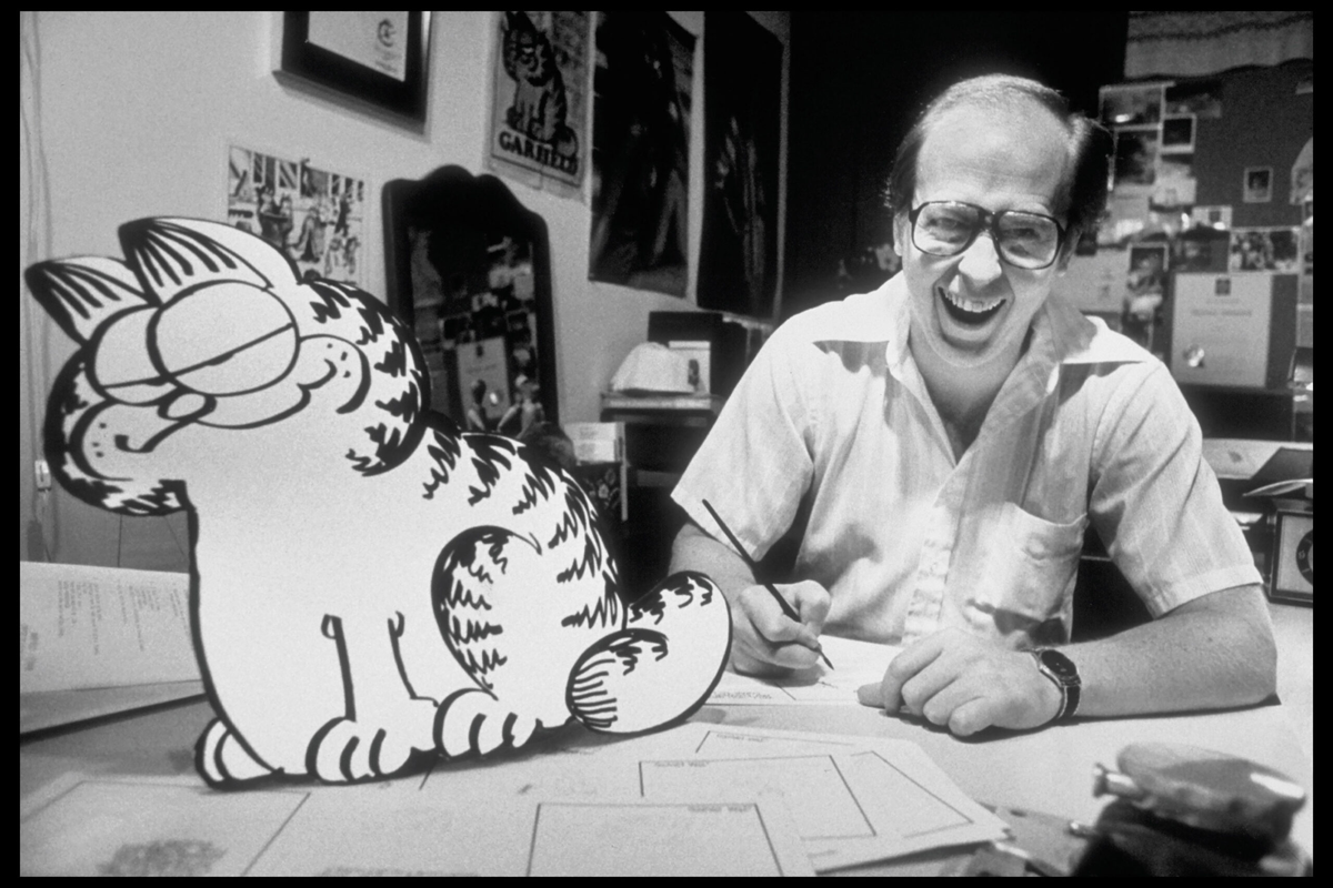Jim Davis se inspiró en varios gatos que conoció en su vida, sobre todo en los de sus abuelos, para crear a Garfield. De hecho, el nombre del personaje deriva del de su propio abuelo. Jim Davis se inspiró en varios gatos que conoció en su vida, sobre todo en los de sus abuelos, para crear a Garfield. De hecho, el nombre del personaje deriva del de su propio abuelo.