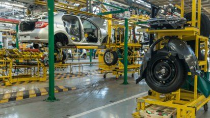 Renault y Nissan se suman a la lista de fábricas congeladas