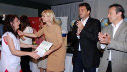 altText(¿Cristina comienza a arrastrar a Scioli y Massa hacia abajo?)}