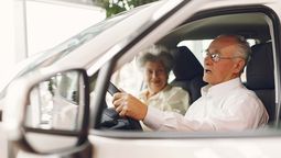 La longevidad sobre ruedas. El 30% de las compras de 0 Km el año pasado fue de adultos mayores de 60 años. La longevidad sobre ruedas. El 30% de las compras de 0 Km el año pasado fue de adultos mayores de 60 años.