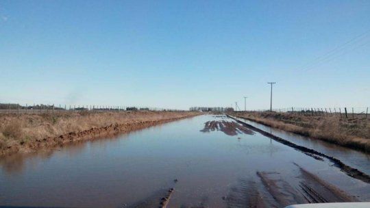 Luis Caputo oficializó la asistencia en tres provincias. Luis Caputo oficializó la asistencia en tres provincias.