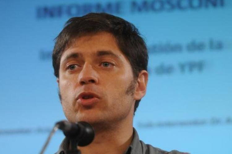 Después del escrache, Kicillof vuelve a nombrar a su gente en el Estado