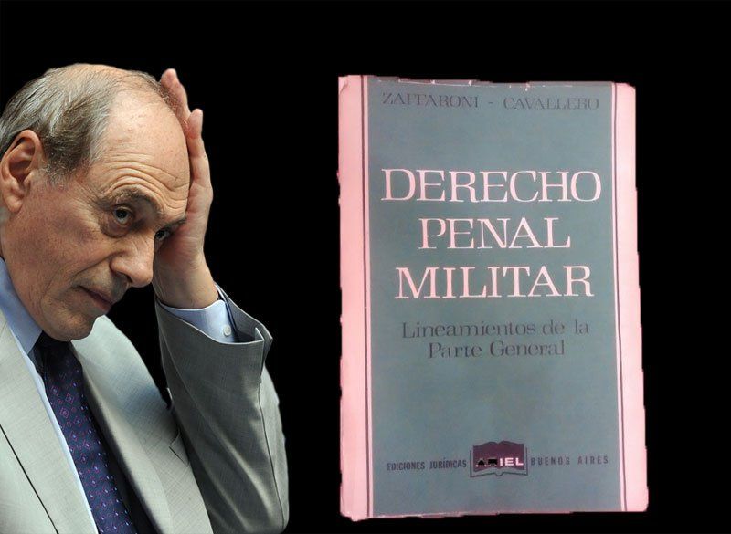 En una circunstancia hipotética, habiendo desaparecido cualquier autoridad o siendo incapaz la que resta, un grupo militar puede usurpar justificadamente la función pública, se lee en el libro cuyo coautor resulta una figura de admiración por parte del