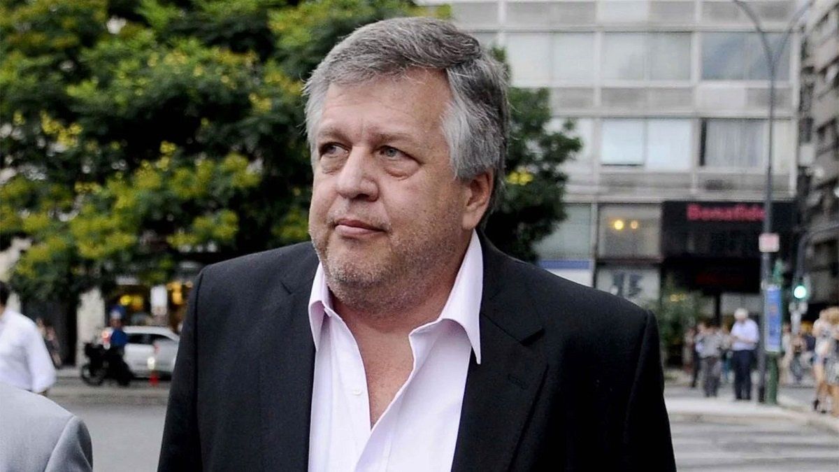 El fiscal Stornelli pidió testimonios de economistas y pruebas al gobierno de Milei por la denuncia contra Alberto Fernández por extender la cuarentena. El fiscal Stornelli pidió testimonios de economistas y pruebas al gobierno de Milei por la denuncia contra Alberto Fernández por extender la cuarentena.