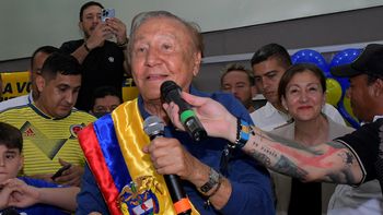 Rodolfo Hernández fue alcalde de Bucaramanga y renunció por una sanción disciplinaria por presunta participación indebida en política. Rodolfo Hernández fue alcalde de Bucaramanga y renunció por una sanción disciplinaria por presunta participación indebida en política.