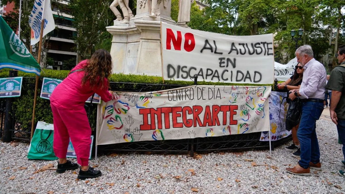 En pie de lucha. En pie de lucha.