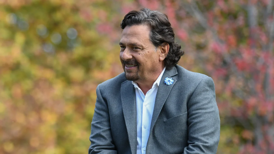 Gustavo Sáenz, gobernador de Salta Gustavo Sáenz, gobernador de Salta