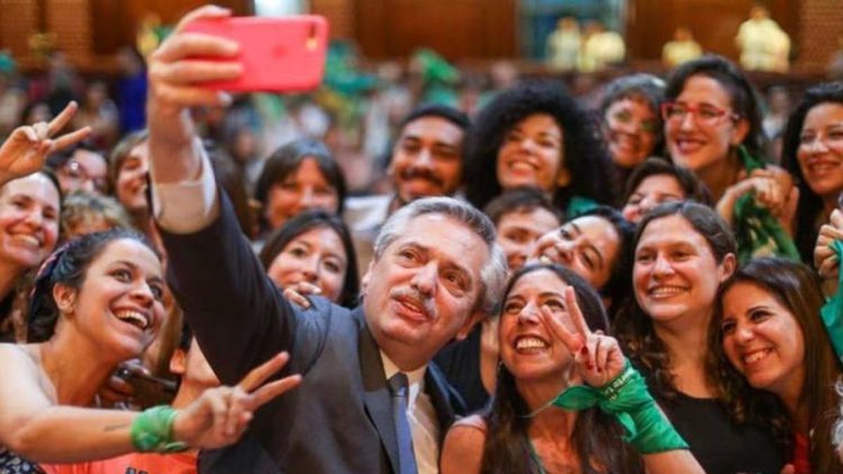 Feministas resisten más cambios al proyecto de aborto (pero en el FDT temen  que no sea ley)