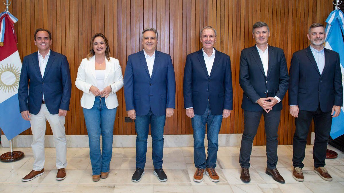 Juan Schiaretti y Martín Llaryora. Juan Schiaretti y Martín Llaryora. 