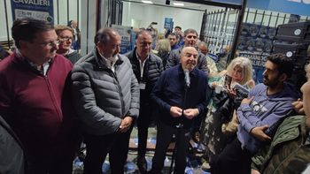 Armando Cavalieri al anunciar su victoria en las elecciones del gremio de Comercio de cara a su 10mo mandato. Armando Cavalieri al anunciar su victoria en las elecciones del gremio de Comercio de cara a su 10mo mandato.