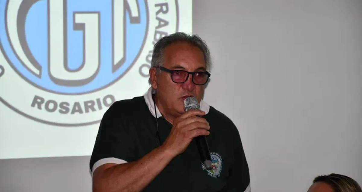 Miguel Vivas advirtió sobre el impacto económico en Rosario y la región: "Las empresas están cerrando. Han destruido la industria del calzado, la textil, la metalúrgica. Hay que defender el trabajo argentino". Miguel Vivas advirtió sobre el impacto económico en Rosario y la región: "Las empresas están cerrando. Han destruido la industria del calzado, la textil, la metalúrgica. Hay que defender el trabajo argentino". 