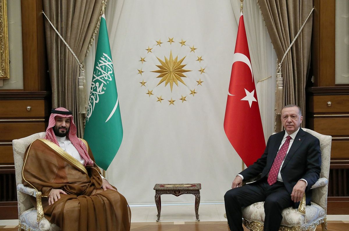 El presidente Recep Tayyip Erdogan se reunió con el príncipe heredero saudí Mohammed bin Salman (MBS) en el marco de la cumbre de líderes del G-20 en Bali (Indonesia).