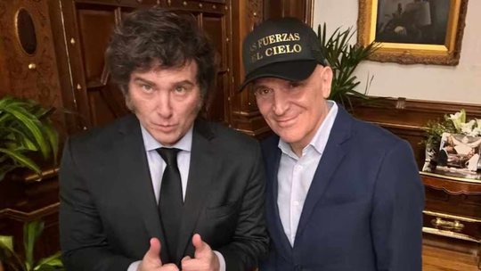 Cada vez más vínculos estrechos entre los libertarios y los narcos